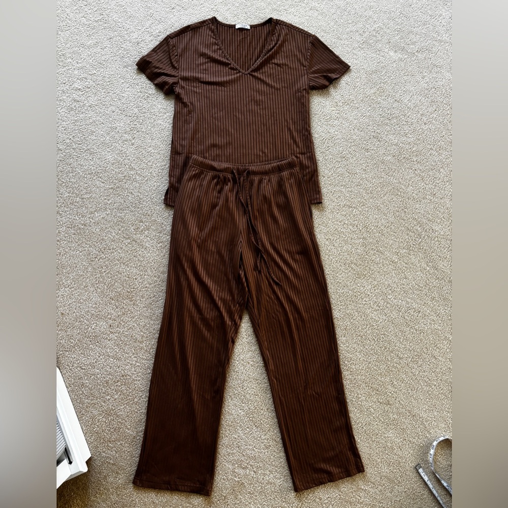 Brown Lounge Set Size Small